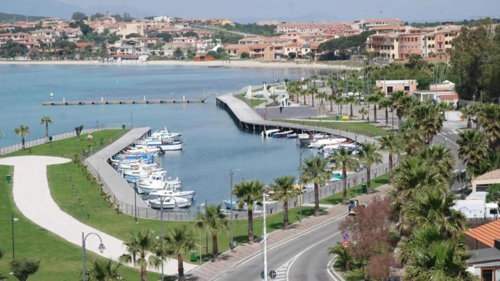 Attractive Apartment In Olbia Near Sea イタリア